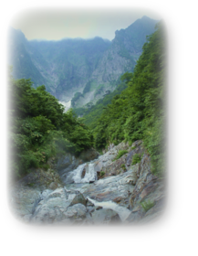 滝は吹き割れ片品渓谷・群馬県の自然　太田舟木亭